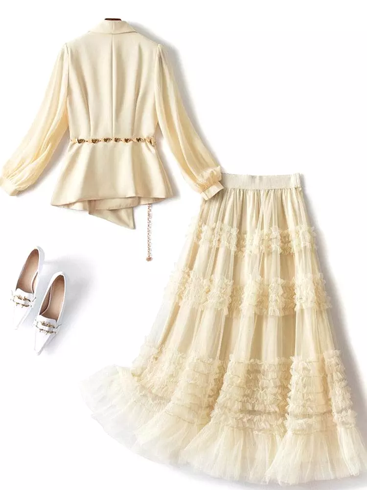 Elegant Outfit Set - Top and Mesh Skirt