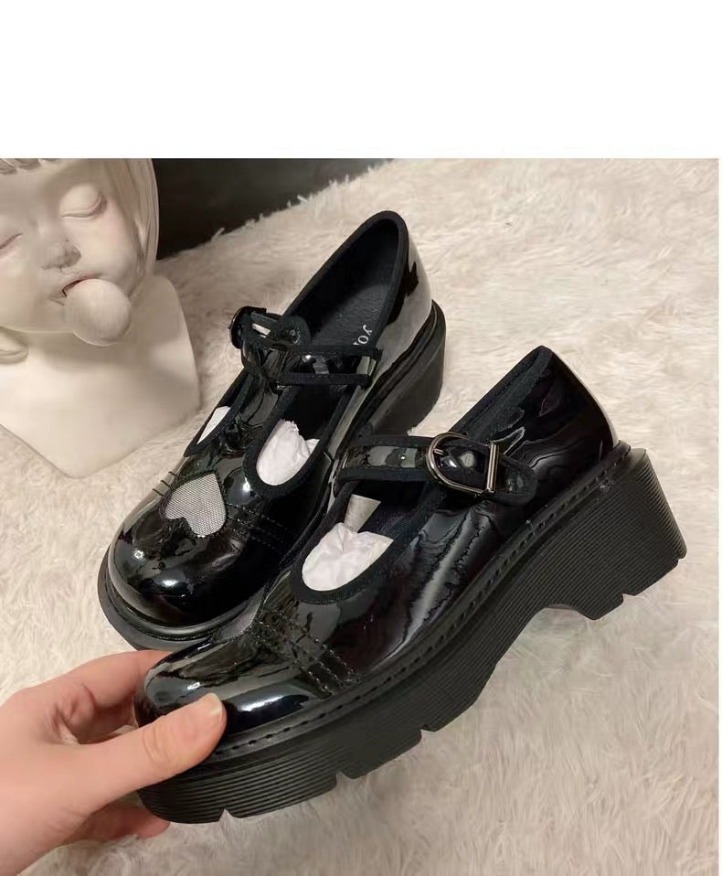 heart shape hollow-carved design flatform shoes