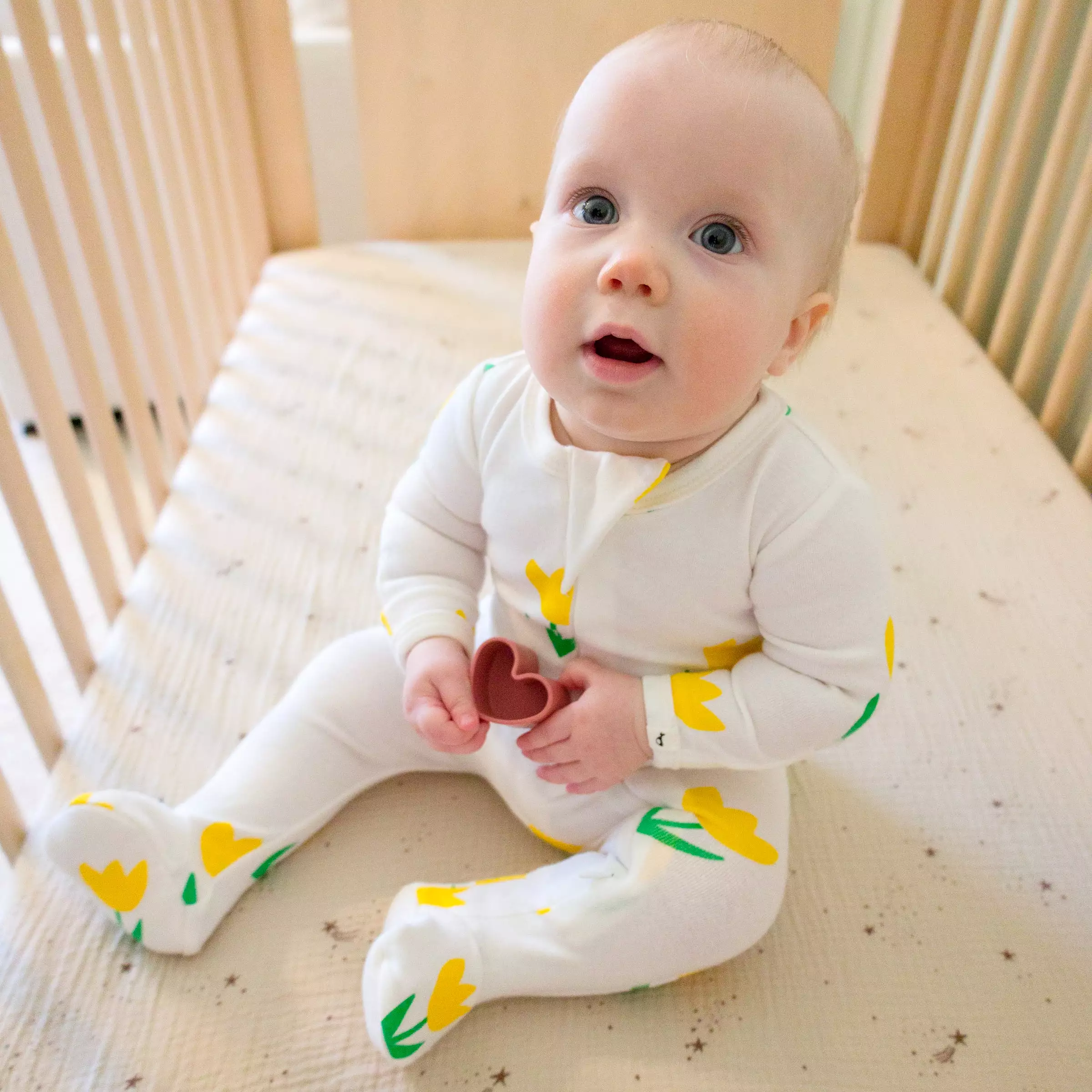 oh baby! Cotton Baby Rib Zipper Footie - Yellow Tulips Print - Cream