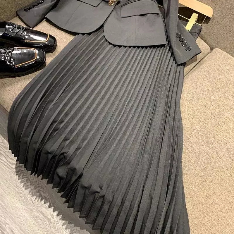 Pleated Skirt Suit