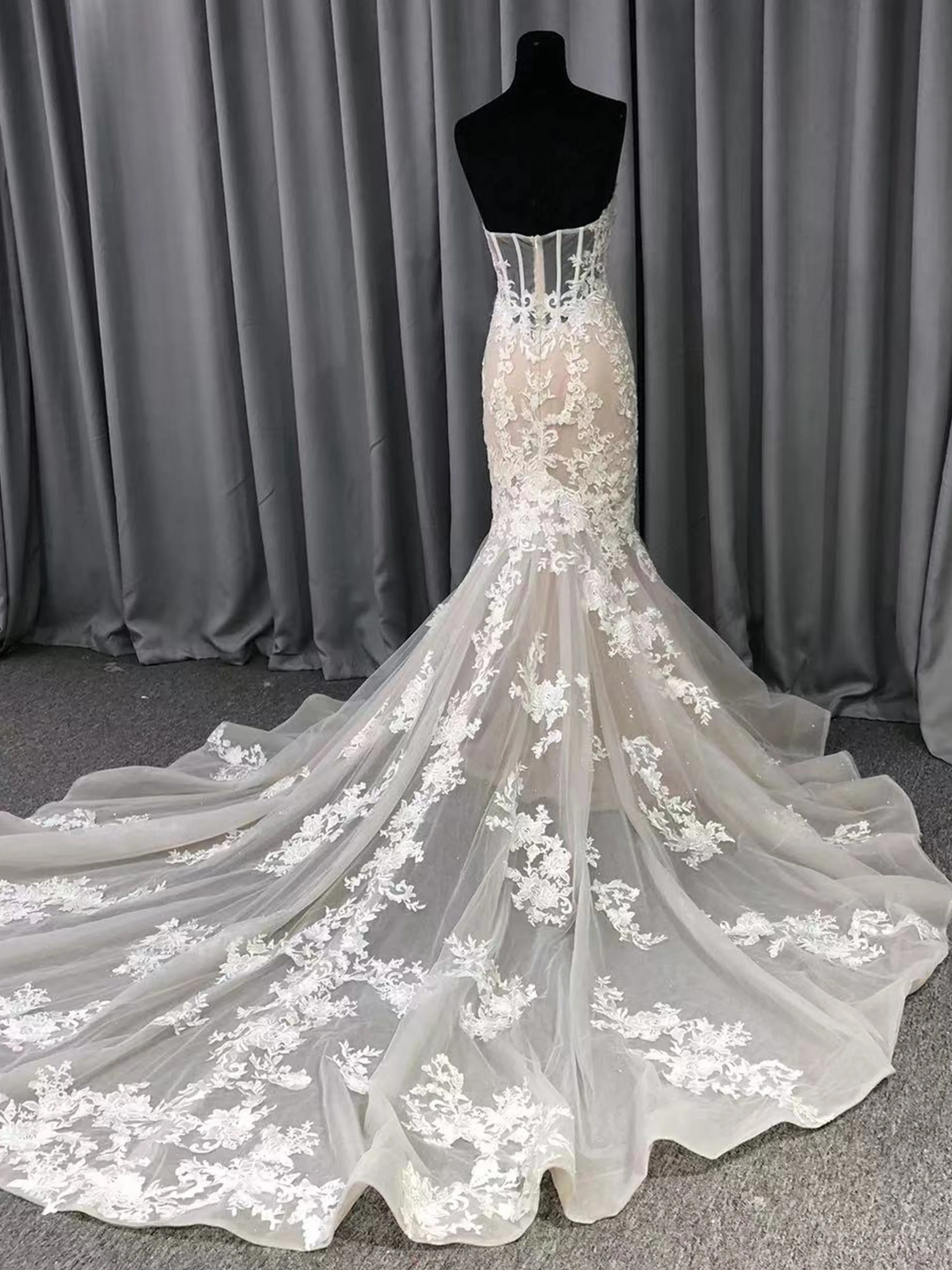 Sirène Col cœur Dentelle Tulle Robe de Marié avec Traîne de Balayage