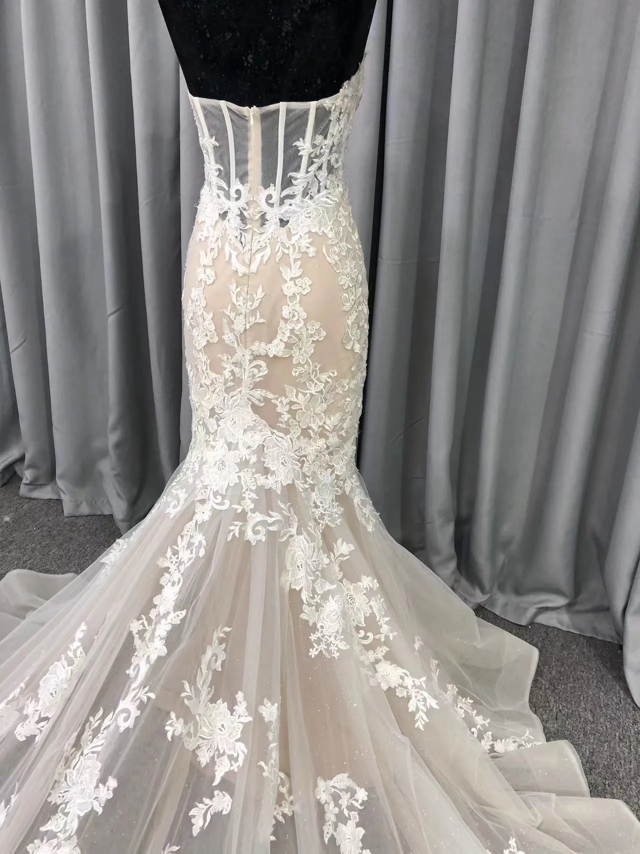 Sirène Col cœur Dentelle Tulle Robe de Marié avec Traîne de Balayage